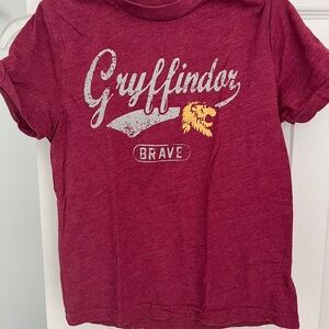 Warner Bros. Gryffindor Brave Maroon T-Shirt
